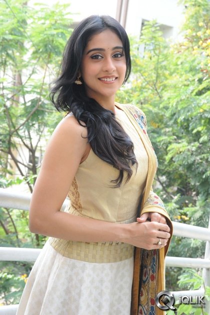 Regina-Cassandra-at-Subramanyam-For-Sale-Press-Meet